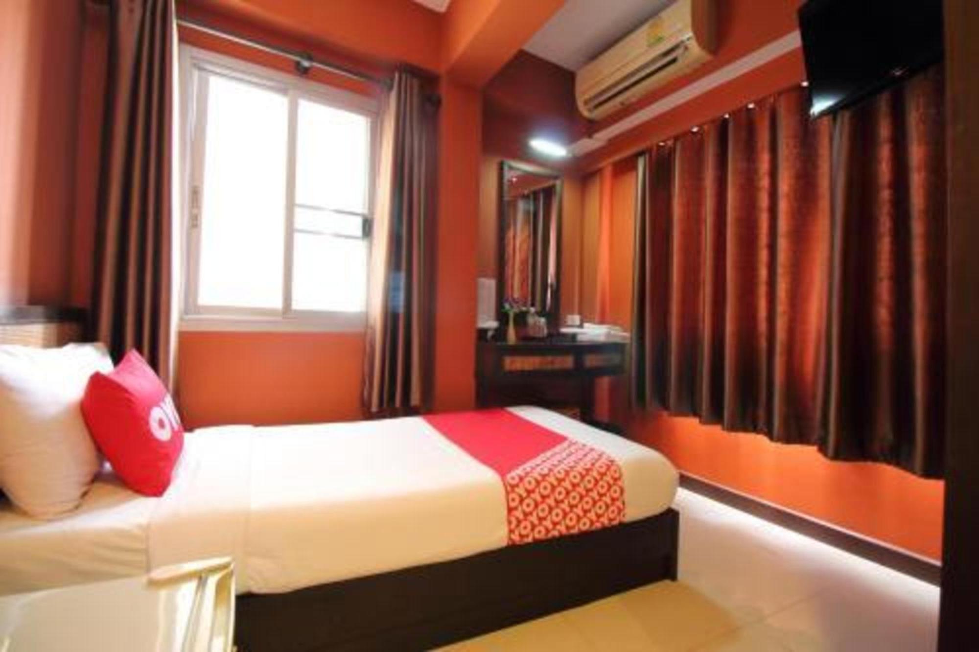 Pannee Lodge Khaosan - Sha Plus Bangkok Ngoại thất bức ảnh
