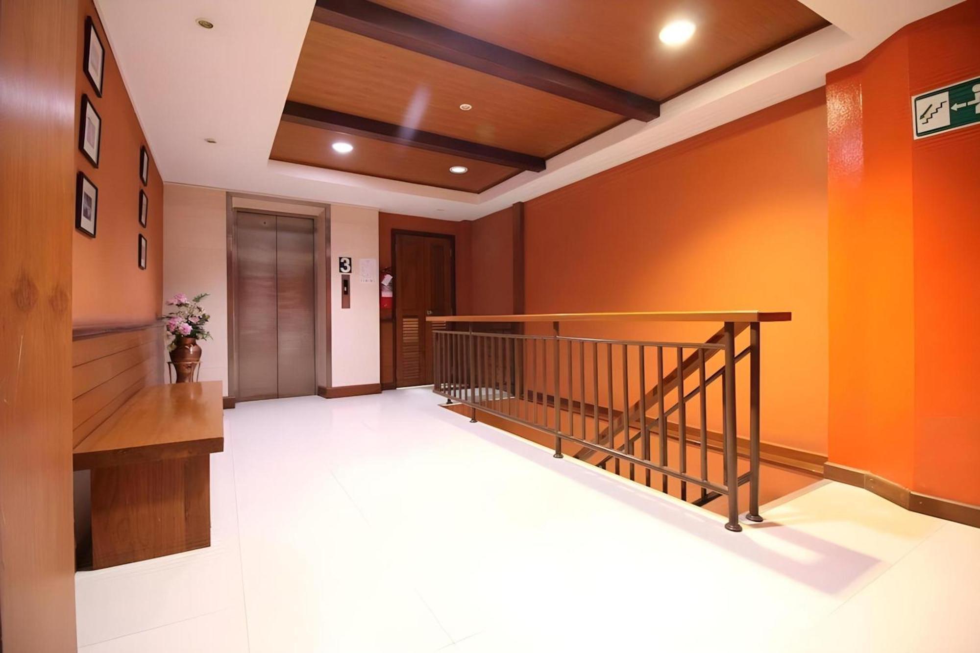 Pannee Lodge Khaosan - Sha Plus Bangkok Ngoại thất bức ảnh